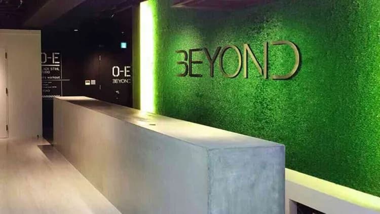 BEYOND 梅田店
